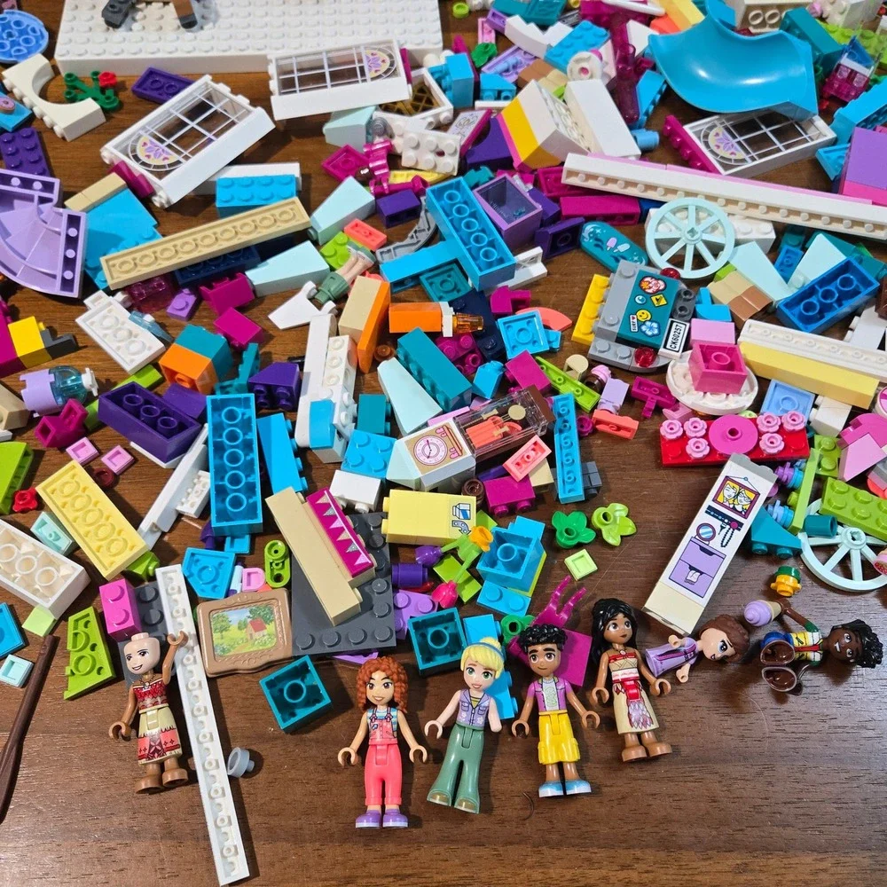 Lego Friends Elves Bulk Lot 4lb 4oz Mixed Bricks Figures Cars Windows Doors